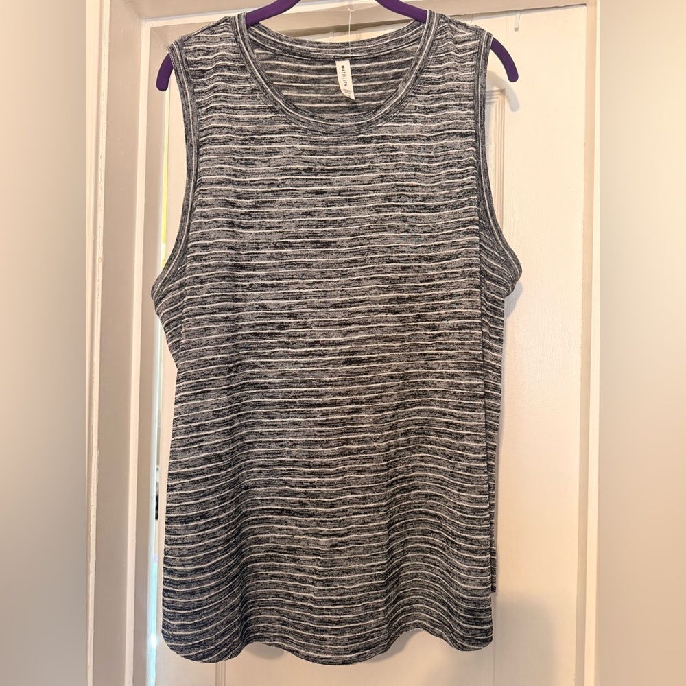 Athleta Gray & White Striped Sleeveless Tank Top